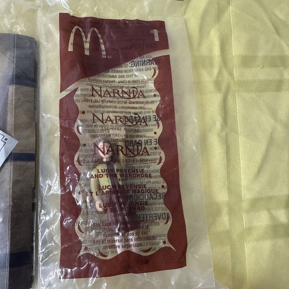 McDonald’s Narnia Toys 1 and 7 Aslan Lion And Lucy Pevensie New In Package - Picture 4 of 9